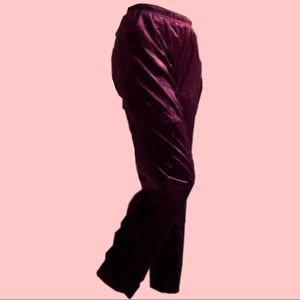 Velvet lounge pants, give me vampire vibes a bit heheh